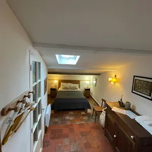 D' Hotes L'escalo A Moutiers-ste-marie Moustiers-Sainte-Marie
